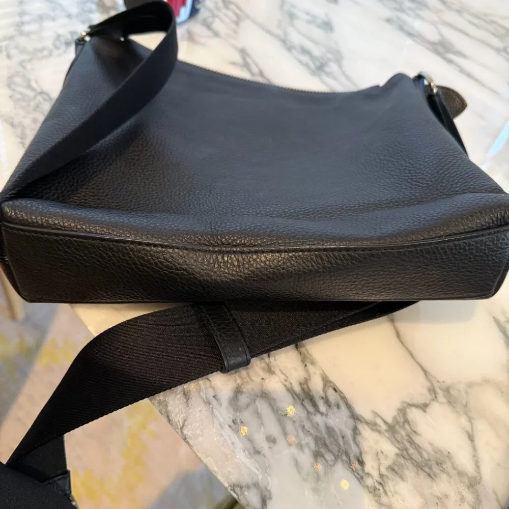 COACH Vintage Leather Shoulder Bag‎ L1922-91303